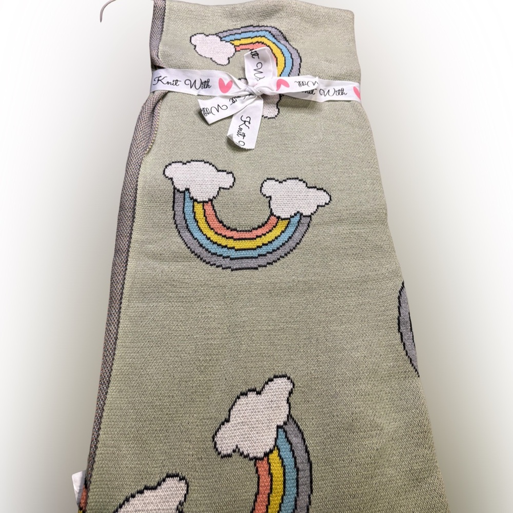 MADE IN INDIA NWT knit rainbow throw blanket -green -50x60